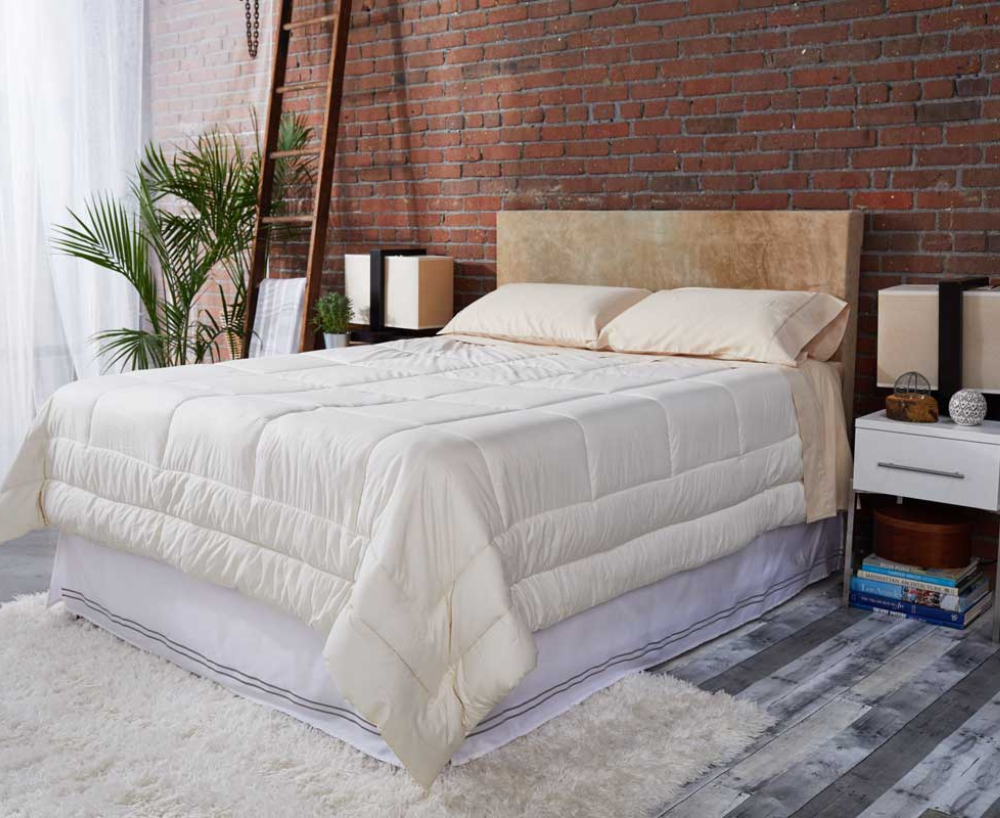 Sleep & Beyond myMerino Comforter® Light