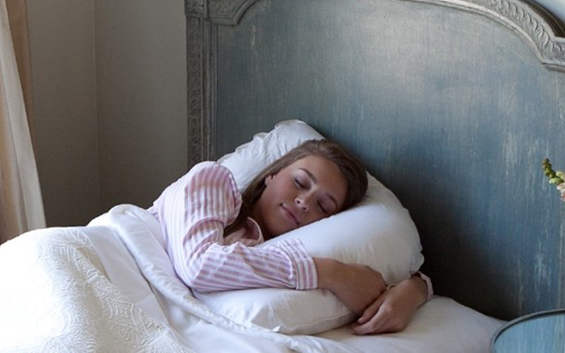 The Pillow Bar Side Sleeper Alternative Down